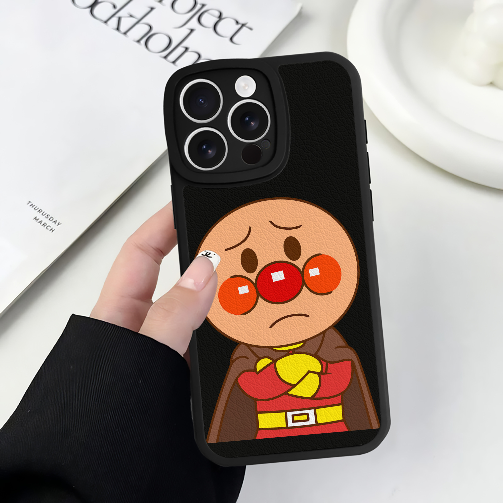 （画像用） アンパンマン Anpanman 【iPhone 16シリーズ対応】シリコンスマホケース（レザー調） 材質：シリコン